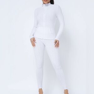 White honeycomb two piece active set